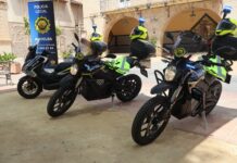 Novelda renueva las motocicletas de la Policía Local