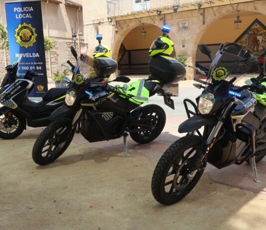 Novelda renueva las motocicletas de la Policía Local