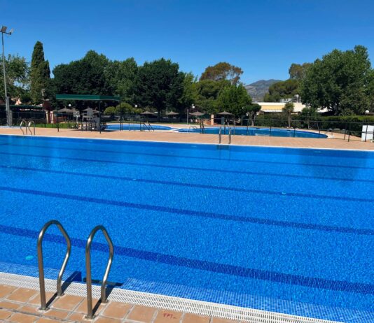 El Pinós inaugura la temporada de las piscinas municipales