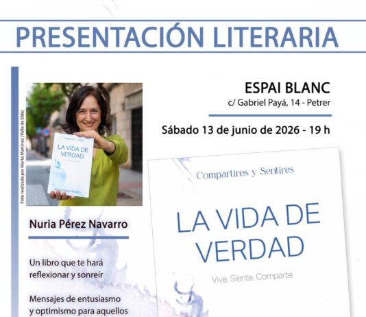 Petrer presenta el primer libro de Nuria Pérez