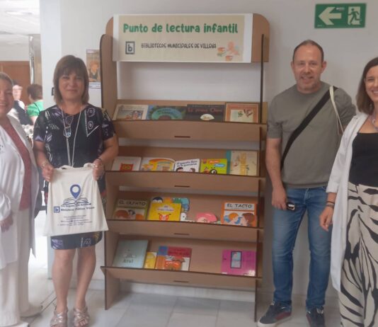 Villena instala un Punto de Lectura en el Centro de Salud II