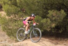 Luz Ferrández logra un nuevo bronce nacional y se clasifica para el Europeo de Triatlón Cross de 2027