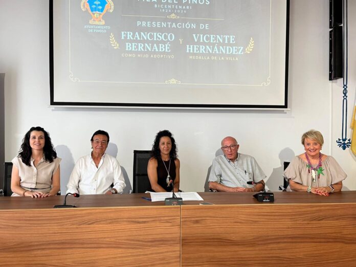acto_paco_bernabe_hijo_adoptivo_pinoso