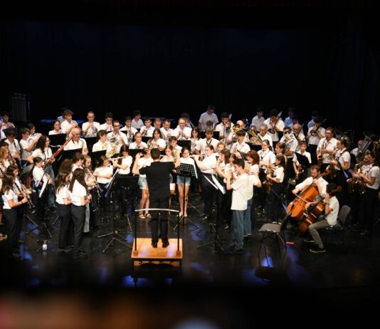 El Pinós celebró “Intercambios Musicales” con Monòver