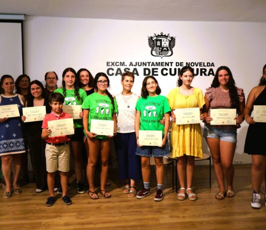 Novelda entregó los premios del Concurso Escolar de Literatura en Valencià