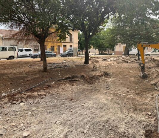 El Pinós inicia las obras de la Plaza Virgen del Remedio