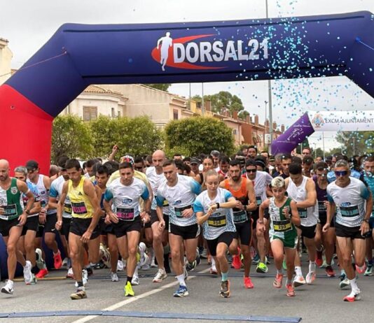Andrés Micó y Vicenta Monreal ganan la Media Maratón de Pinoso, que reunió a 550 corredores