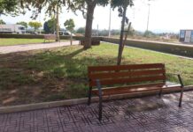 Novelda renueva el mobiliario urbano de parques y jardines